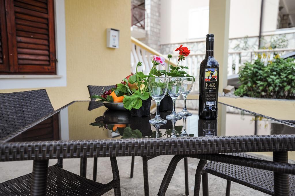 Apartments Phoenix Ivanica Exterior foto