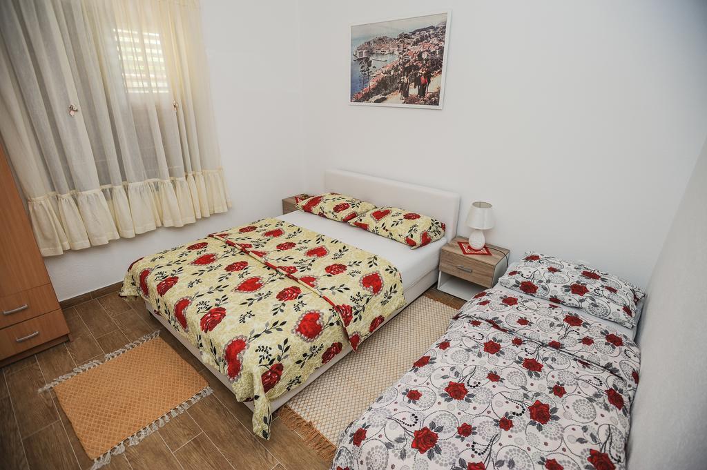 Apartments Phoenix Ivanica Exterior foto