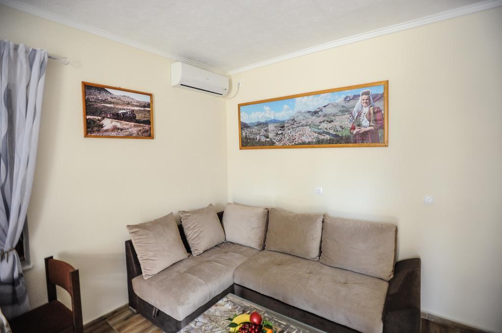 Apartments Phoenix Ivanica Exterior foto