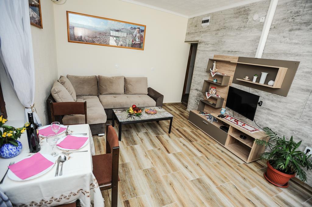 Apartments Phoenix Ivanica Exterior foto