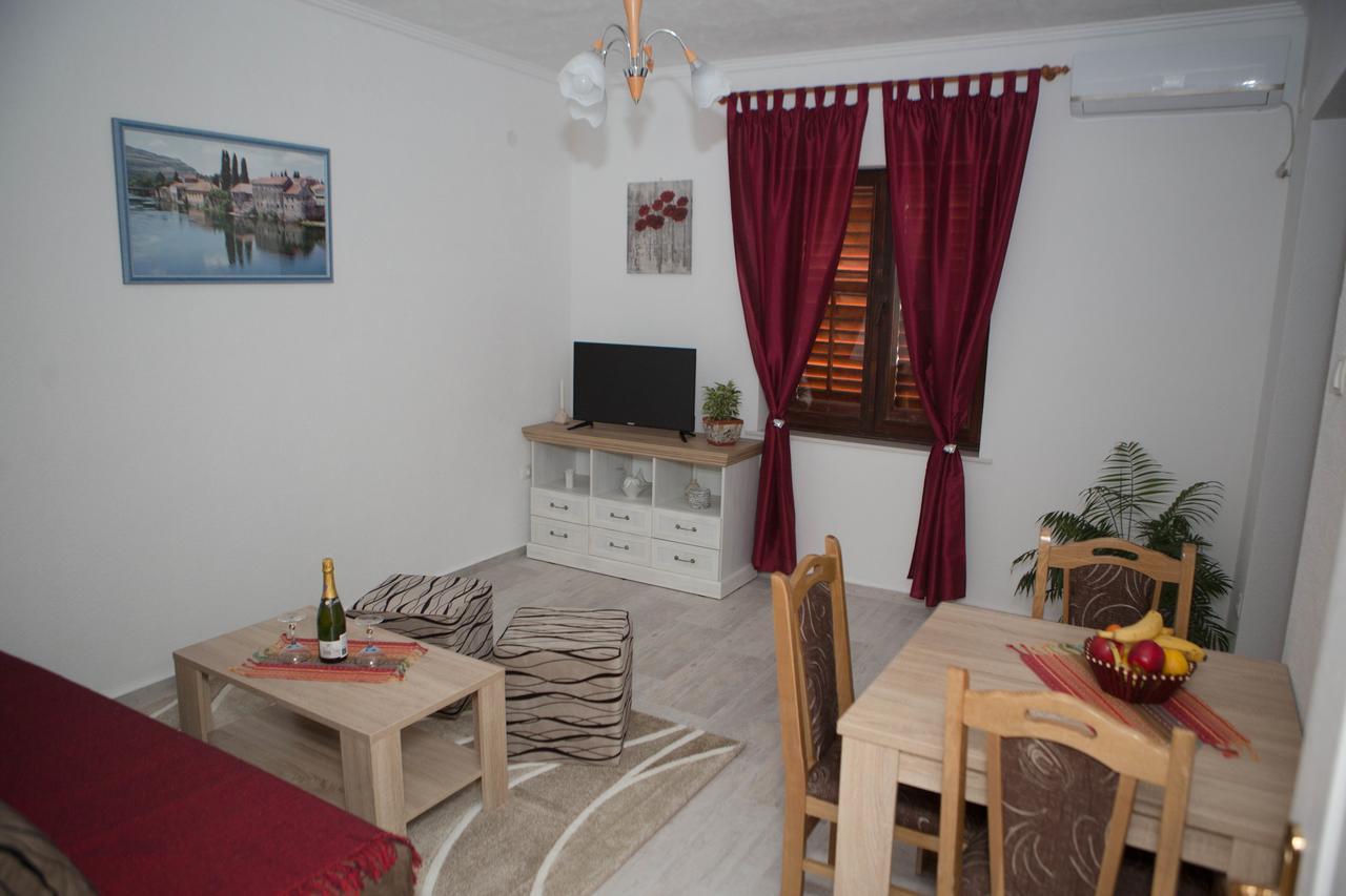 Apartments Phoenix Ivanica Exterior foto