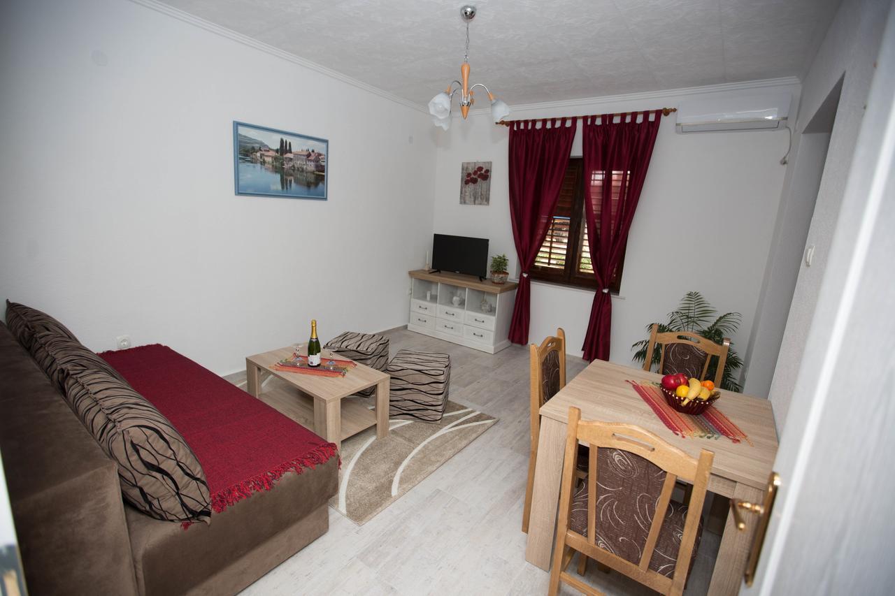 Apartments Phoenix Ivanica Exterior foto
