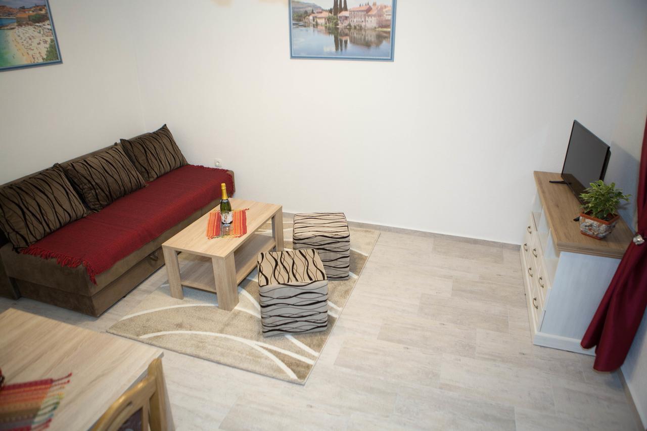 Apartments Phoenix Ivanica Exterior foto