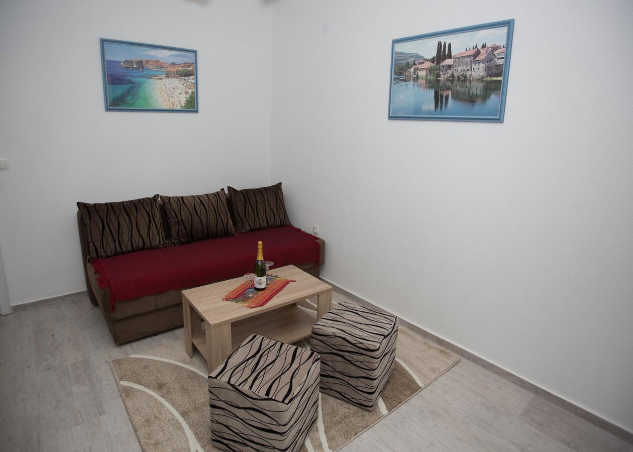 Apartments Phoenix Ivanica Exterior foto